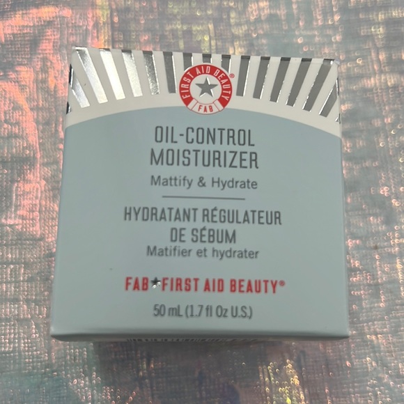 First Aid Beauty Skincare First Aid Beauty Oil Control Moisturizer